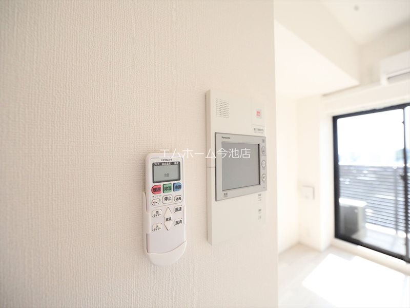 セキュリティ　TVモニター付インターホン