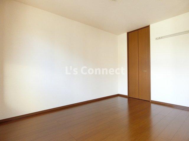 その他部屋・スペース　ＬＤＫと隣の洋室は繋げて使うこともできます。