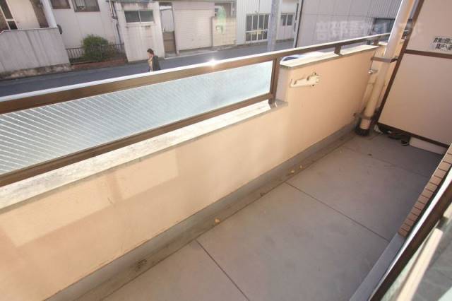 バルコニー　※別の部屋の写真を流用しています。