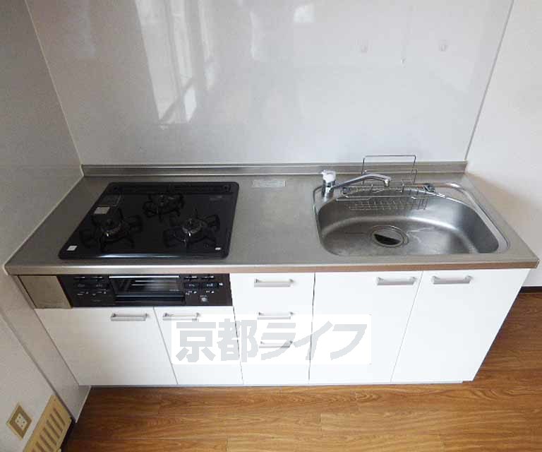 キッチン　キッチンです。