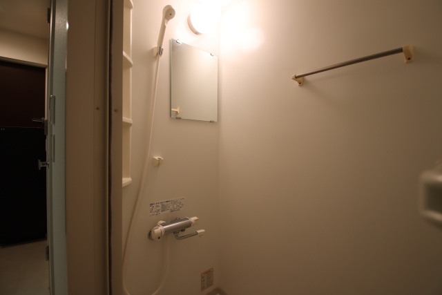 バス・シャワールーム　※別室の参考写真です。