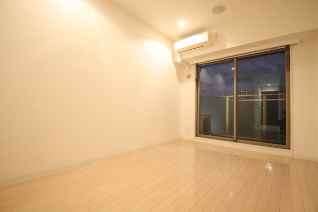 居室・リビング　※別室の参考写真です。