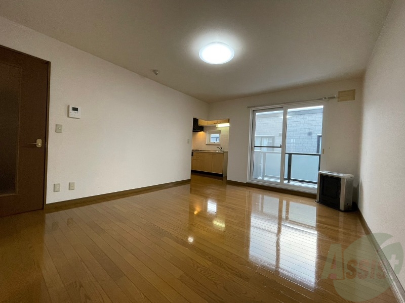 居室・リビング　広くてキレイなお部屋が広がっていて、充実した生活が送れそう。