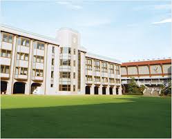 高校・高専　学校法人大阪成蹊学園（高校・高専）まで252m