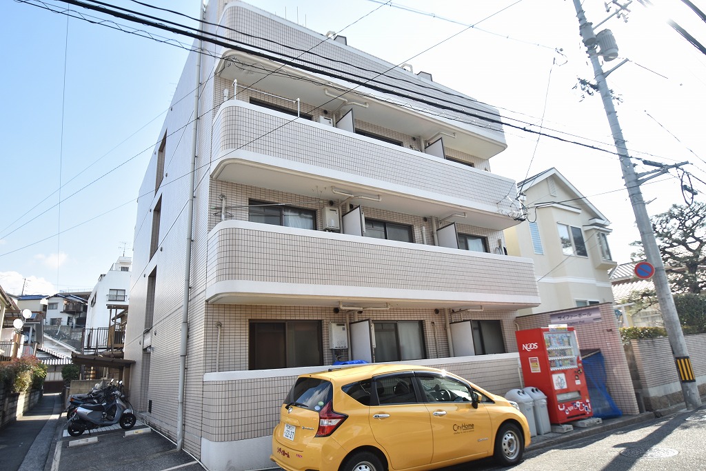 建物外観　お問合せはシティホーム海田センター　082-821-2227