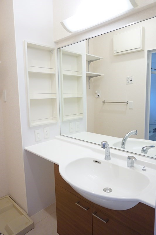 洗面設備　※同アパート別部屋の参考写真です