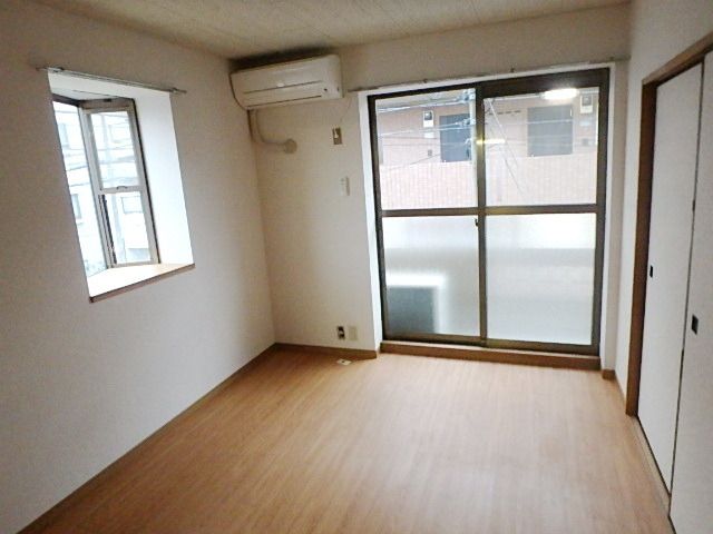 居室・リビング　洋室