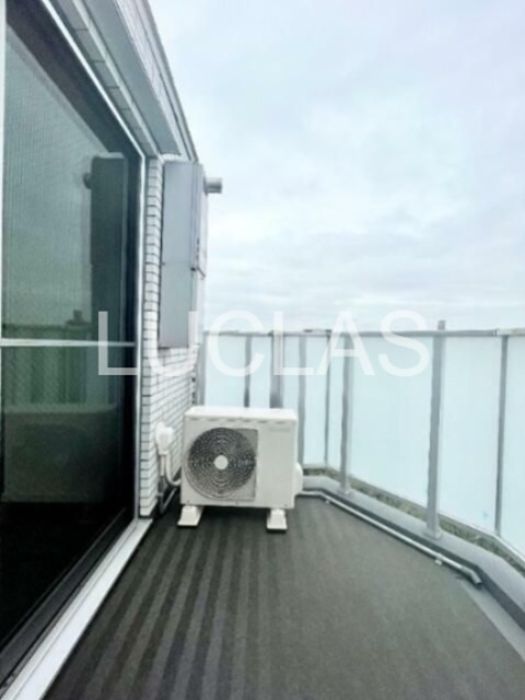 バルコニー　バルコニー付で洗濯物も安心♪