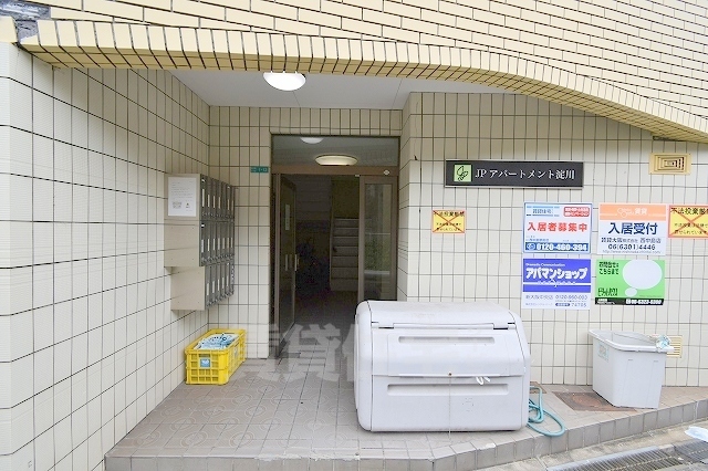 エントランス　駐車場