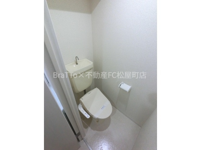 トイレ　トイレ（ウォシュレット付き）