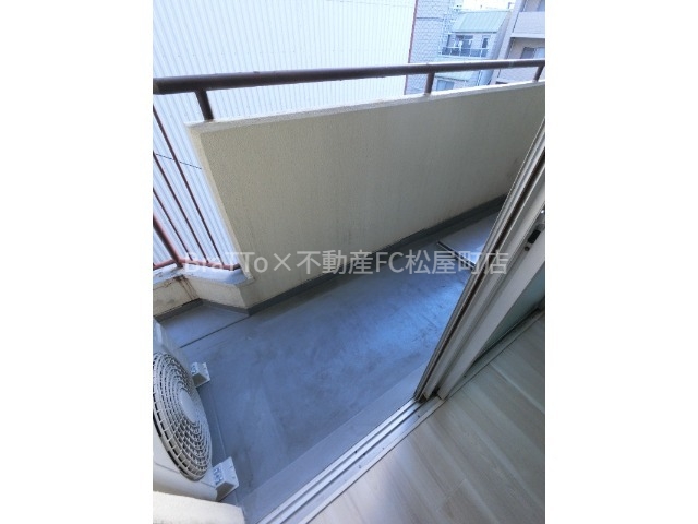 バルコニー　バルコニー