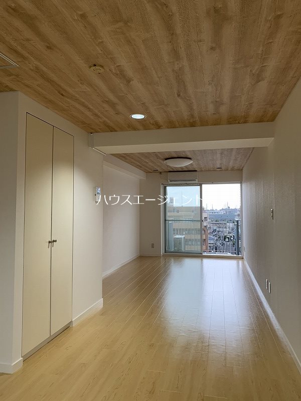 居室・リビング　大きな空間のワンルームです。