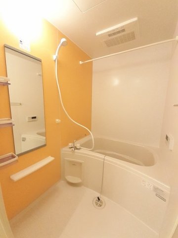 バス・シャワールーム　日々の疲れを癒すお風呂付です