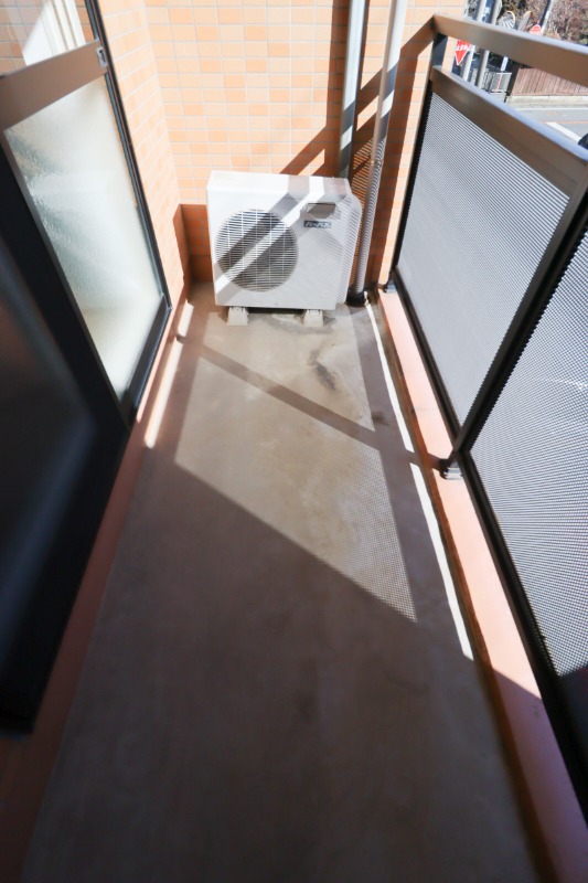 バルコニー　図面と現状に相違がある場合には現状を優先