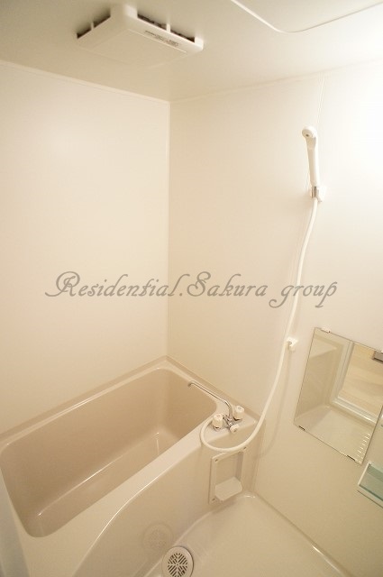 バス・シャワールーム　日々の疲れを癒すお風呂です♪