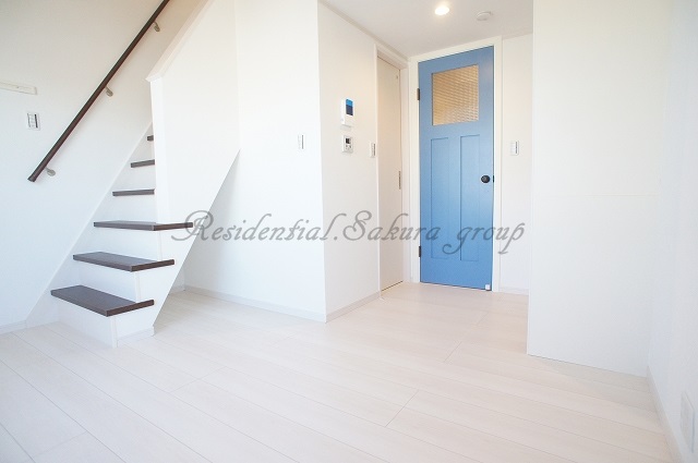 居室・リビング　使いやすい形の為、レイアウトを楽しめます♪