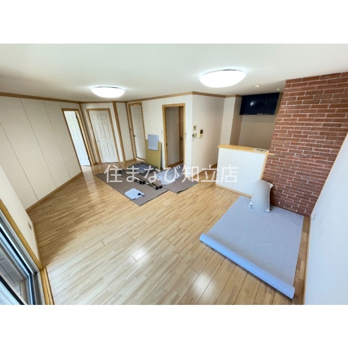 居室・リビング　同型別部屋写真