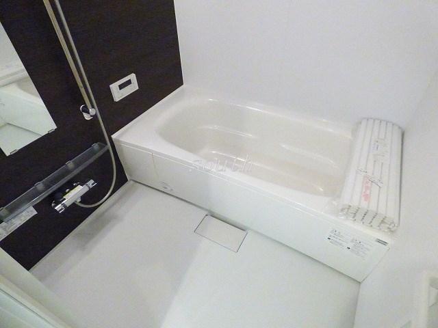 バス・シャワールーム　浴室乾燥機付きのお風呂♪