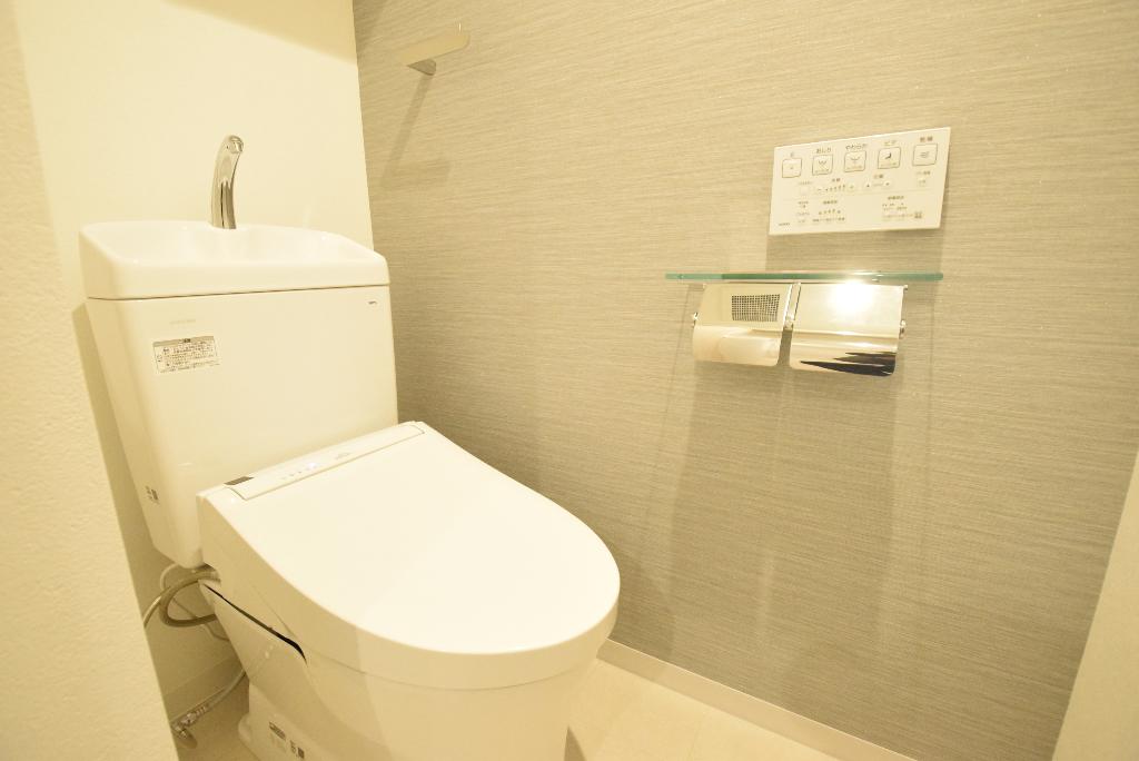 トイレ　シャワー付トイレ