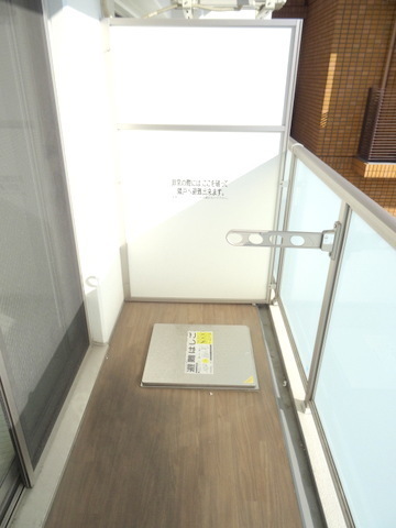 バルコニー　★まるでウッドデッキ★