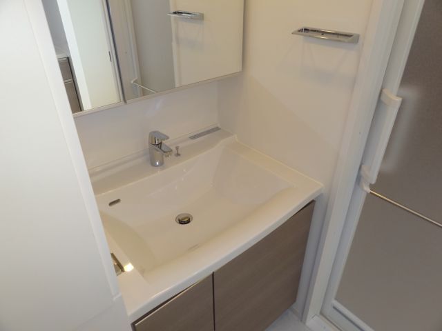 洗面設備　独立洗面台です。