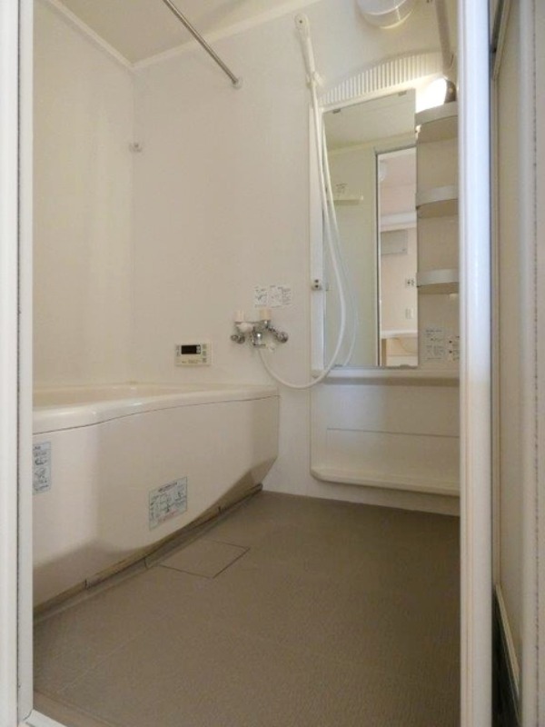 バス・シャワールーム　図面と現状に相違がある場合には現状を優先