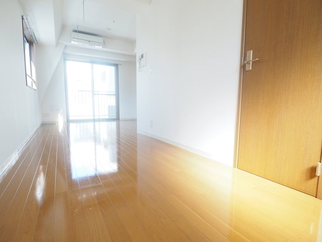 居室・リビング　フローリング
