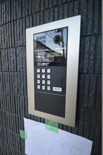 ロビー　オートロック