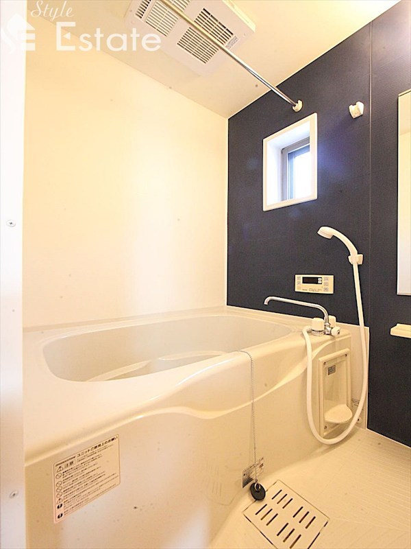 バス・シャワールーム　バスルーム