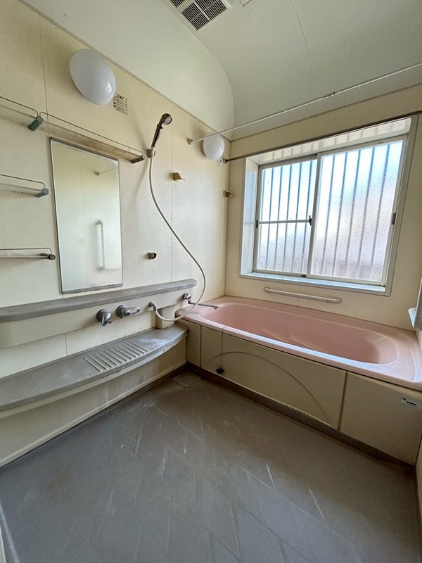 バス・シャワールーム　※入居中の為イメージ。現況優先です。