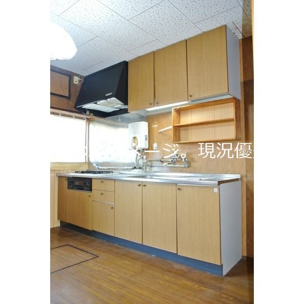 キッチン　※入居中の為イメージ。現況優先です。