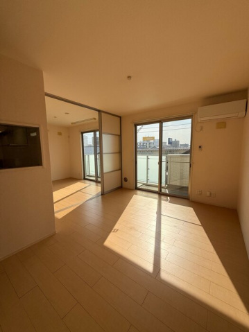 居室・リビング　写真は別のお部屋です。