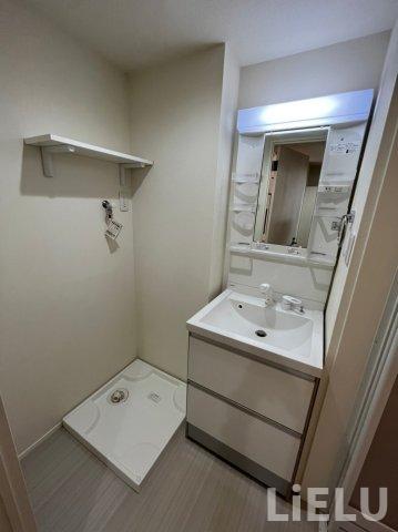 洗面設備　同シリーズ物件のモデルルームになります※現況優先