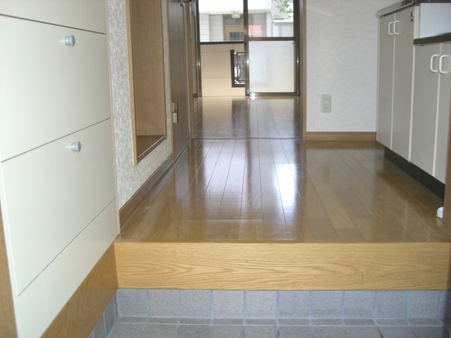 玄関　ゆったり使える玄関