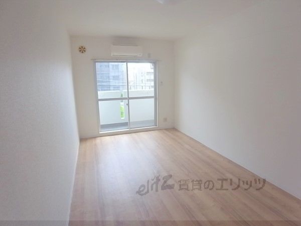 居室・リビング　洋室