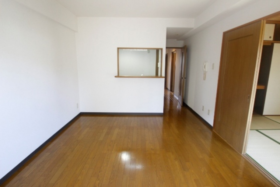 居室・リビング　※別部屋の写真です