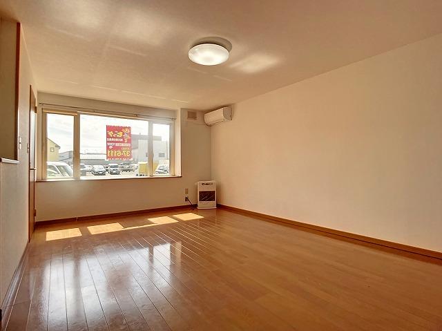 居室・リビング　リビング１