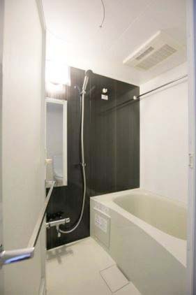 バス・シャワールーム　★浴室乾燥機・追焚機能付きバスルーム★