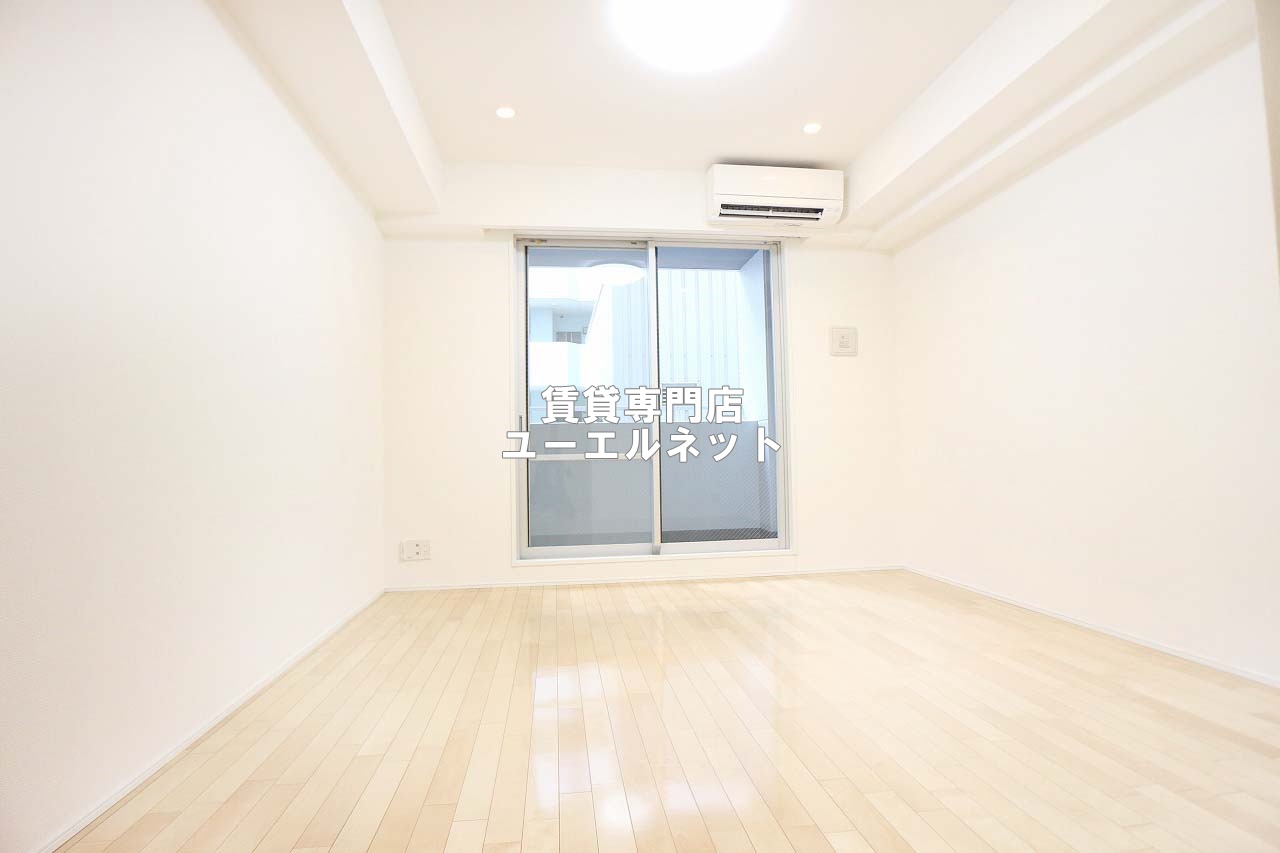 居室・リビング　ゆったりとくつろげる、落ち着きのある居室空間です