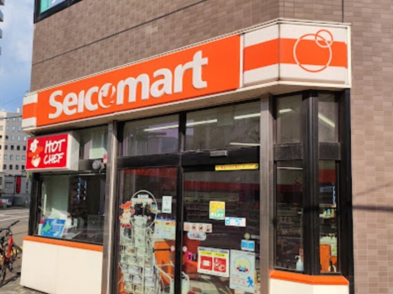 コンビニ　セイコーマートすずき店（コンビニ）まで129m