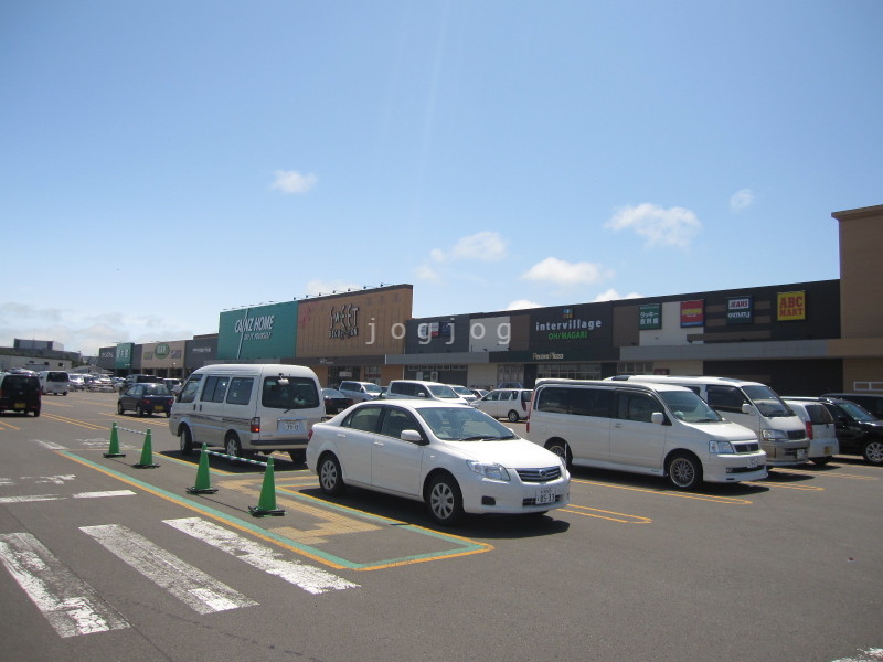 ショッピングセンター　インターヴィレッジ大曲（ショッピングセンター）まで469m