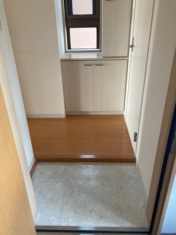 玄関　現況優先