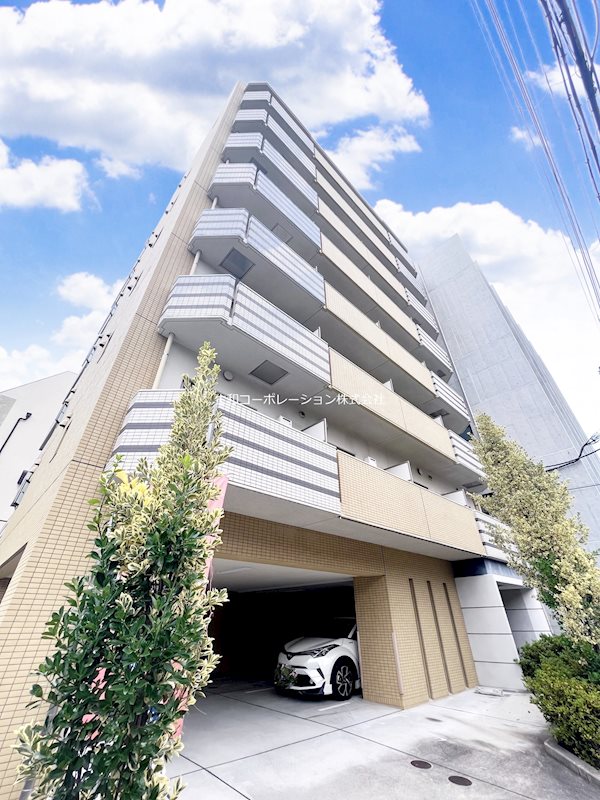 建物外観　鉄筋コンクリート造りです