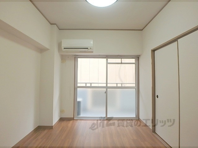 居室・リビング　洋室