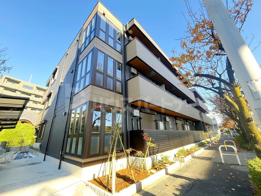 建物外観　エントランス