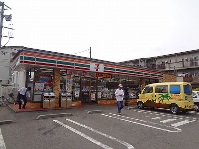 コンビニ　セブンイレブン（コンビニ）まで463m