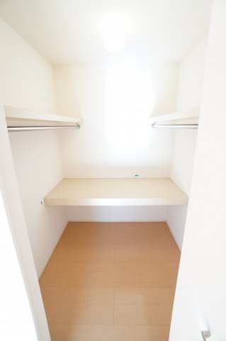 収納　※同物件・反転タイプの写真です。