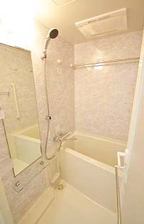 バス・シャワールーム　★浴室乾燥機付きバスルーム★