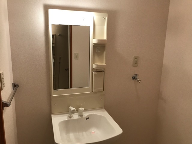 洗面設備　洗髪洗面化粧台