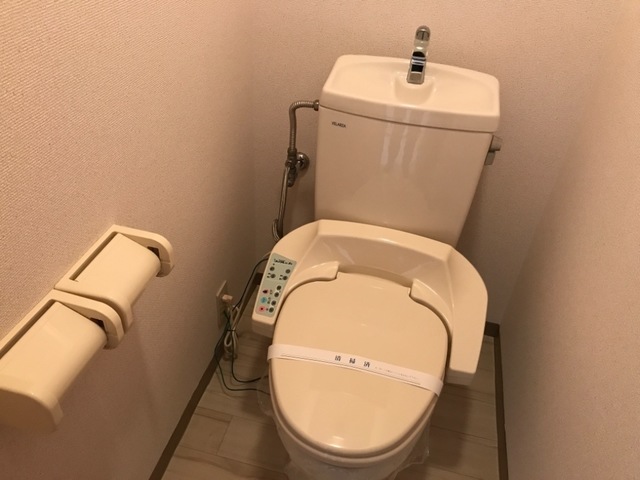 トイレ　シャワー付トイレ